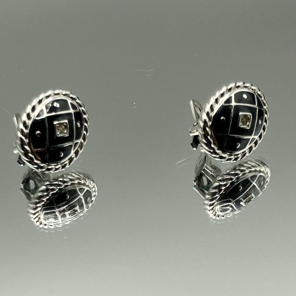 Burberry Navy Blue and Silver Clip Earrings - Picture 5 of 7